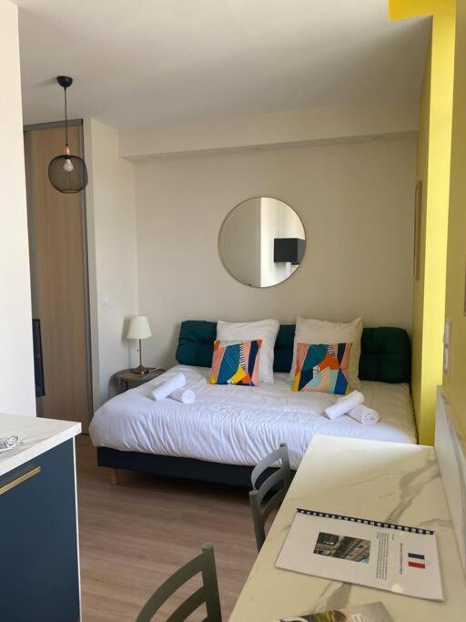 Superbe Studio Centre Ville * Clim * Wifi * Haut De Gamme * Angoulême Eksteriør bilde